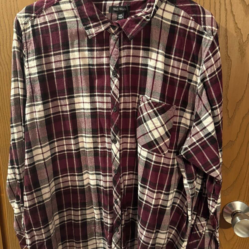 Well Worn Women's Plaid Flannel Shirt